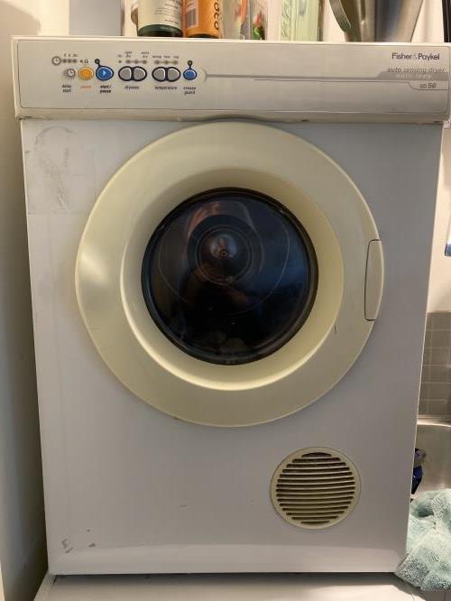 Second-hand Fisher & Paykel 4.5kg Dryer - Photo 1)