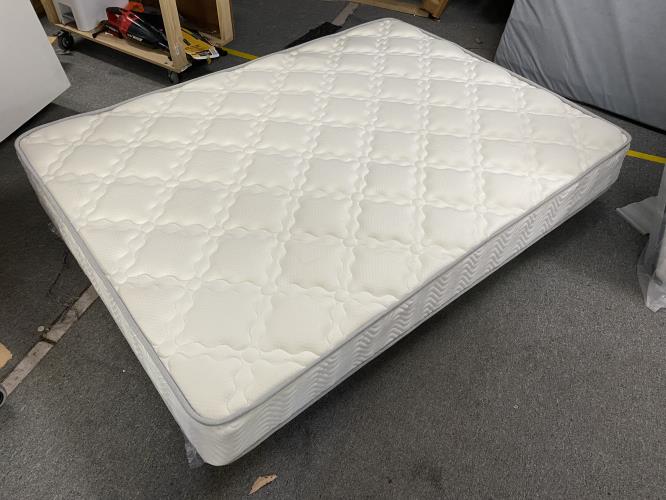 Second-hand Double Spring Mattress - Photo 1)
