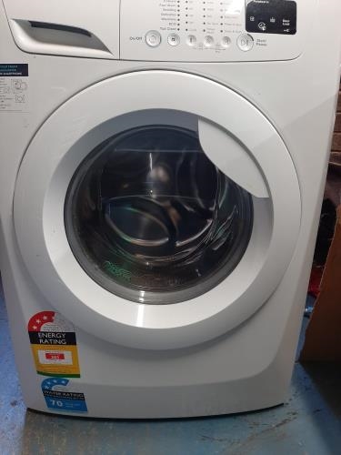 Second-hand Simpson 7kg Front Load Washing Machine - Photo 1)
