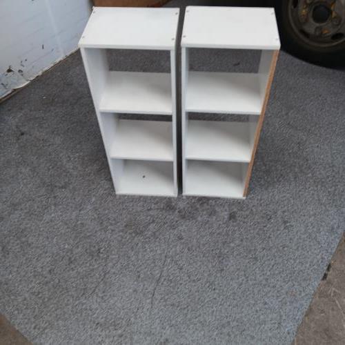 Second-hand Set of 2 White Shelf Units - Photo 1)