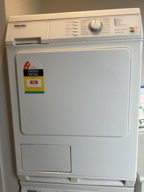 Second-hand Miele 5kg Dryer - Photo 1)