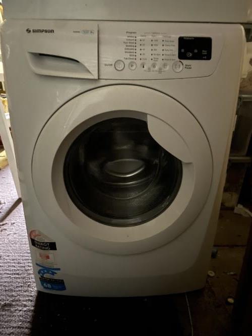 Second-hand Simpson 8kg Front Load Washing Machine - Photo 2)