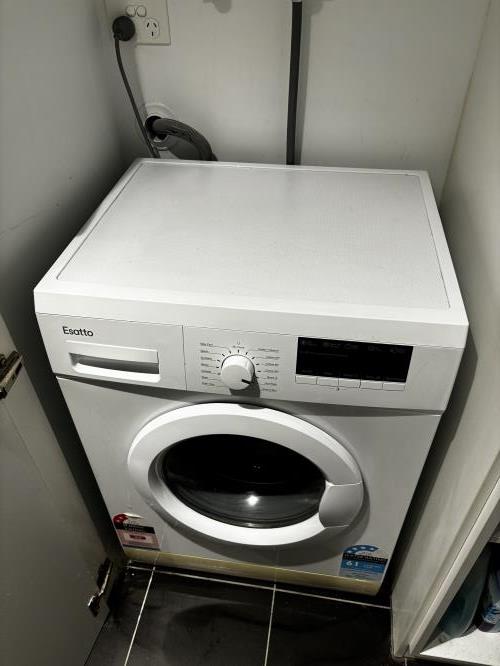 Second-hand Esatto 6kg Front Load Washing Machine - Photo 2)