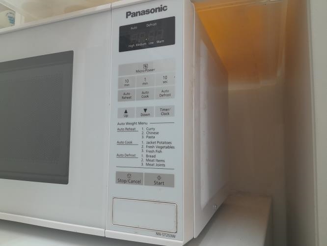 Second-hand Panasonic Microwave - Photo 3)