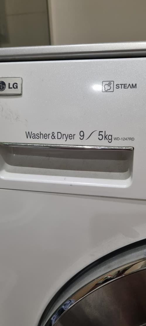 Second-hand LG 9kg / 5kg Washer-Dryer Combo - Photo 4)