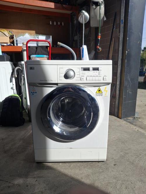 Second-hand LG 7kg / 4kg Washer-Dryer Combo