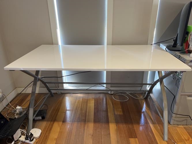 Second-hand Stylish Desk