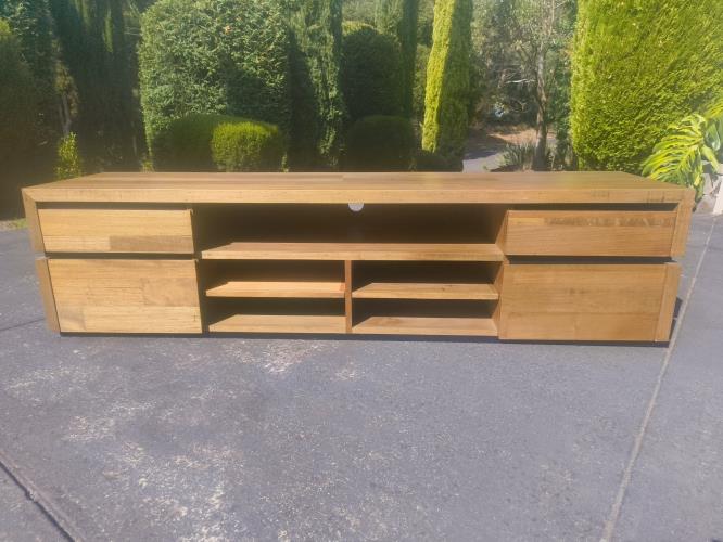 Second-hand Entertainment Unit