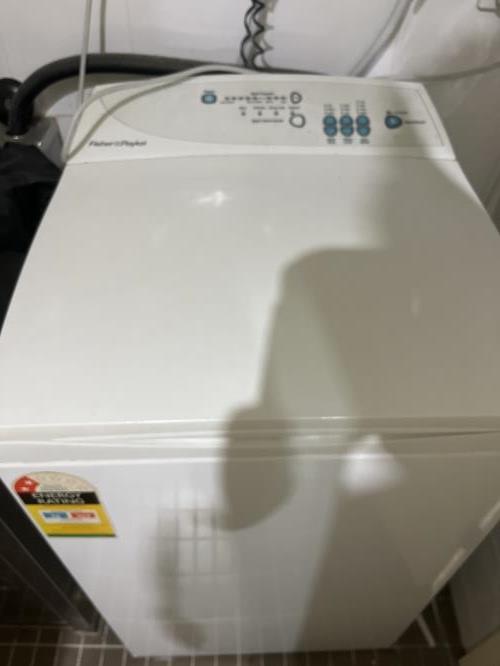 Second-hand Fisher & Paykel 5.5kg Top Load Washing Machine