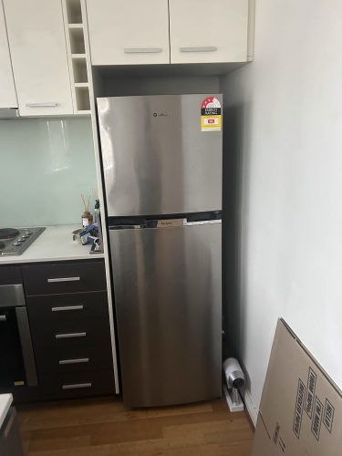 Second-hand Westinghouse 276L Top Mount Fridge