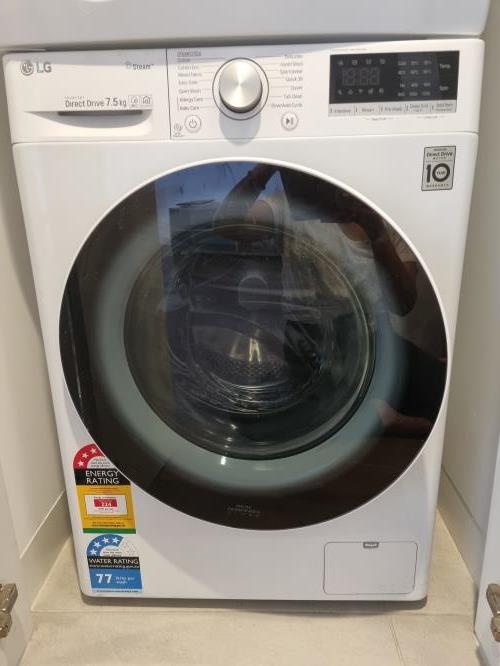 Second-hand LG 7.5kg Front Load Washing Machine