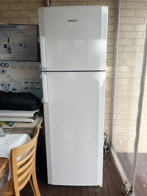Second-hand Beko 323L Top Mount Fridge