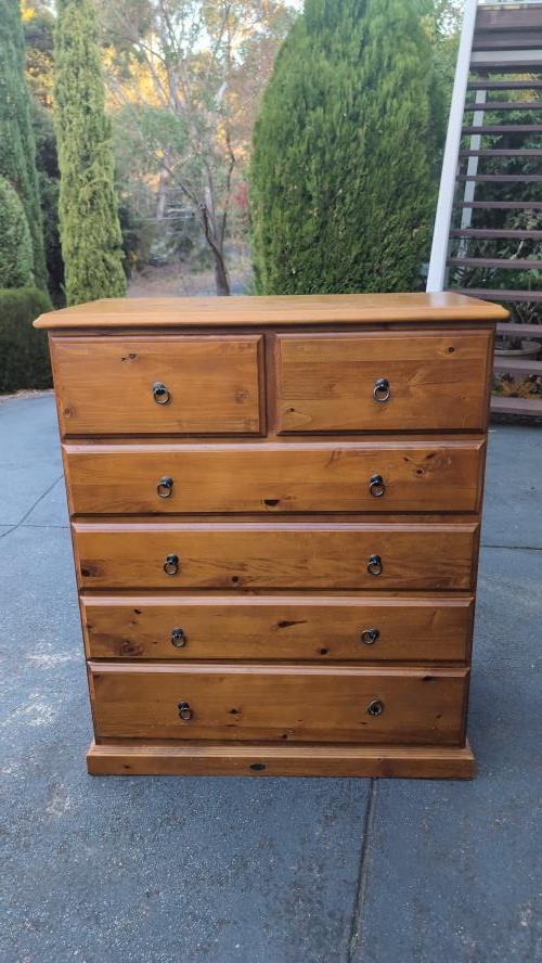 Second-hand Chest of Drawers