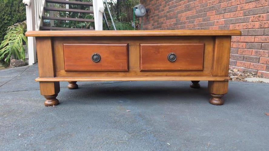 Second-hand Coffee Table