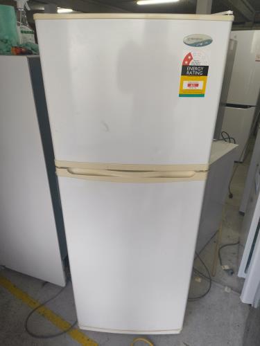 Second-hand Westinghouse 303L Top Mount Fridge