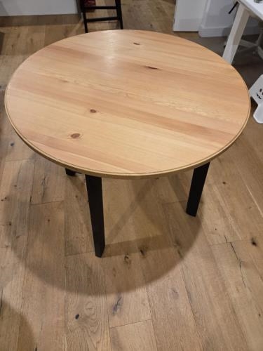 Second-hand IKEA Table