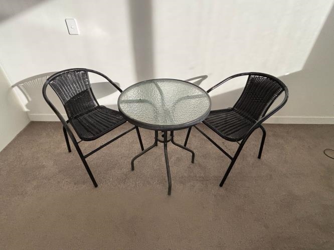 Second-hand Outdoor Table with 2 Chairs