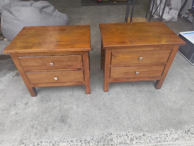 Second-hand Set of 2 Bedside Tables