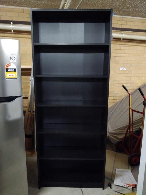 Second-hand IKEA Bookshelf