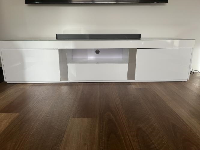 Second-hand Entertainment Unit