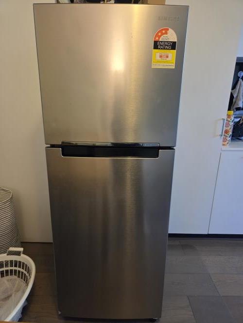 Second-hand Samsung 320L Top Mount Fridge