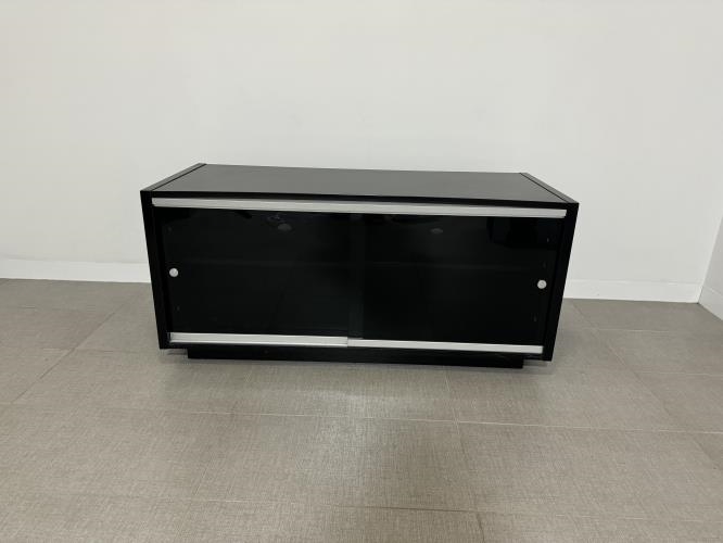 Second-hand Entertainment Unit