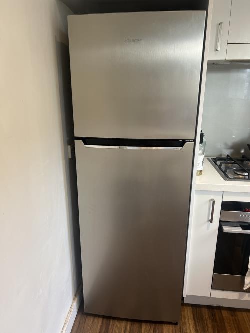 Second-hand Hisense 350L Top Mount Fridge