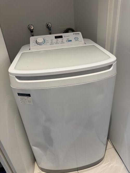 Second-hand Simpson 6kg Top Load Washing Machine