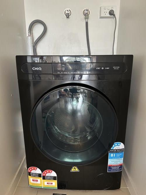 Second-hand Chiq 8kg / 5kg Washer-Dryer Combo
