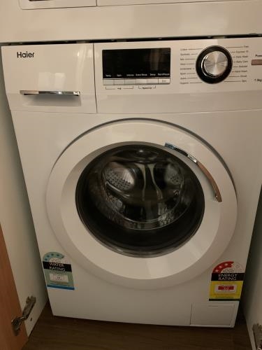 Second-hand Haier 7.5kg Front Load Washing Machine