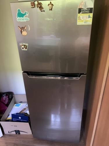 Second-hand Hisense 230L Top Mount Fridge