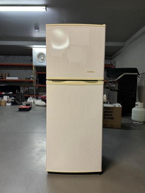 Second-hand Westinghouse 215L Top Mount Fridge