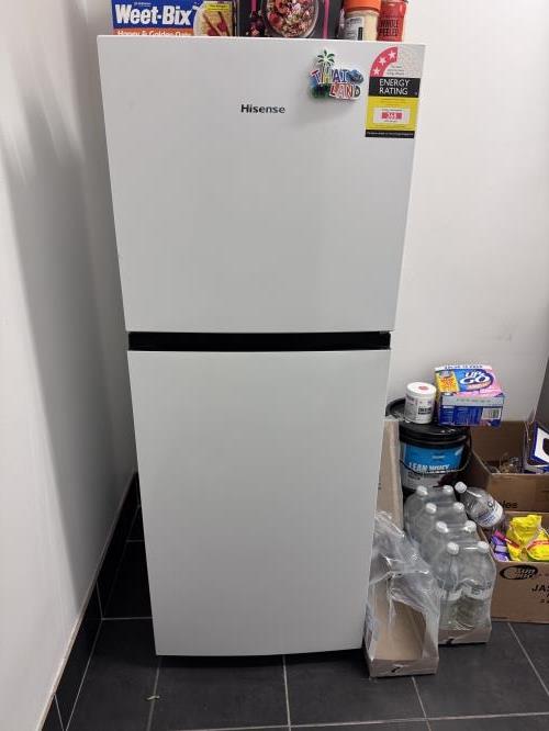 Second-hand Hisense 205L Top Mount Fridge