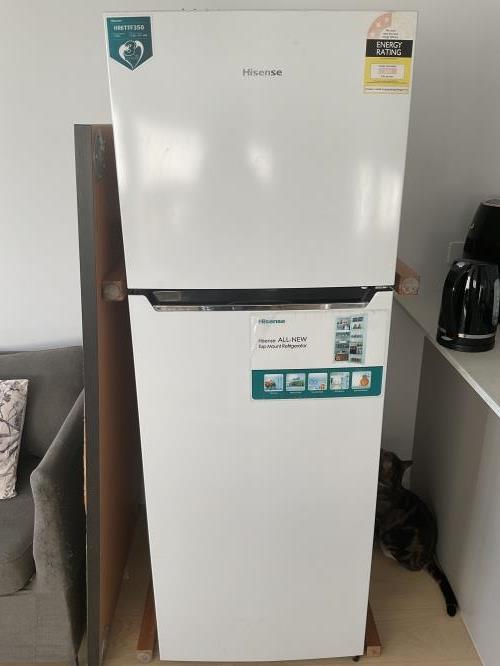 Second-hand Hisense 350L Top Mount Fridge