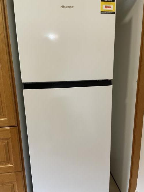 Second-hand Hisense 326L Top Mount Fridge