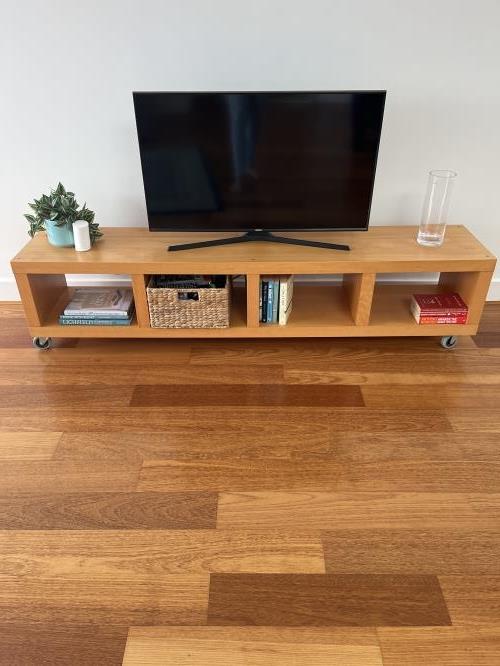 Second-hand Entertainment Unit