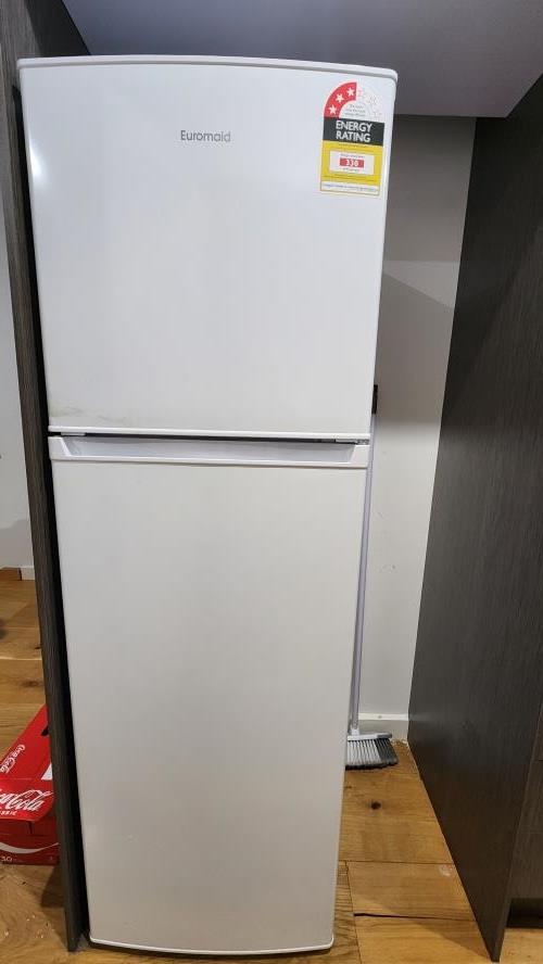 Second-hand Euromaid 269L Top Mount Fridge