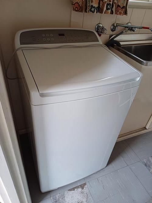 Second-hand Fisher & Paykel 7kg Top Load Washing Machine