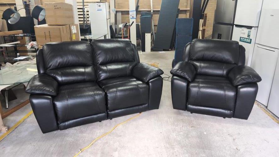 Second-hand Electric Recliner Sofa with matching Armchair