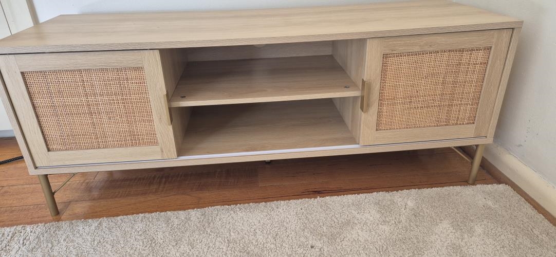 Second-hand Entertainment Unit