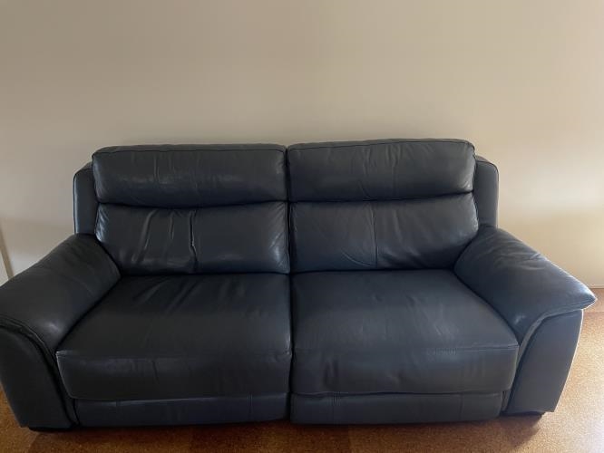 Second-hand Electric Recliner Couch