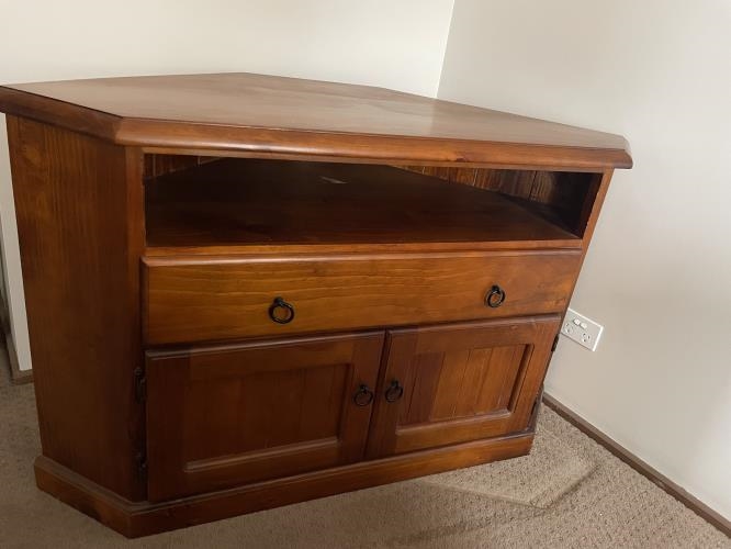 Second-hand TV Stand