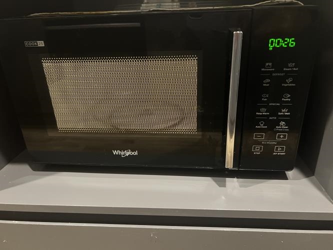 Second-hand Whirlpool Microwave