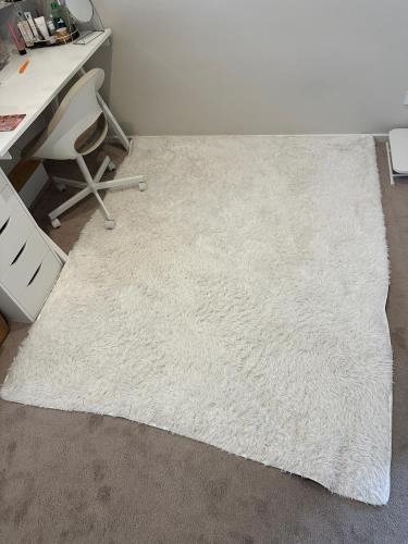 Second-hand Rug