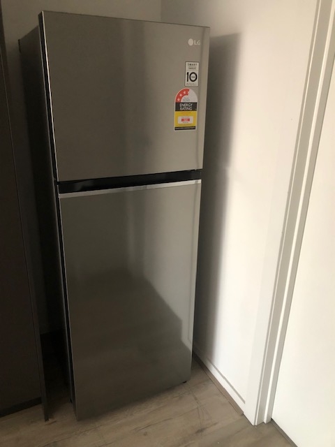 Second-hand LG 243L Top Mount Fridge