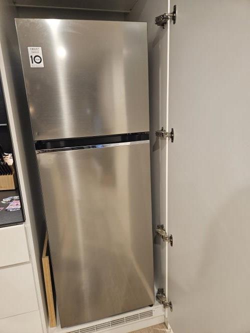 Second-hand LG 243L Top Mount Fridge