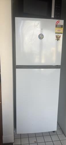 Second-hand Hisense 205L Top Mount Fridge