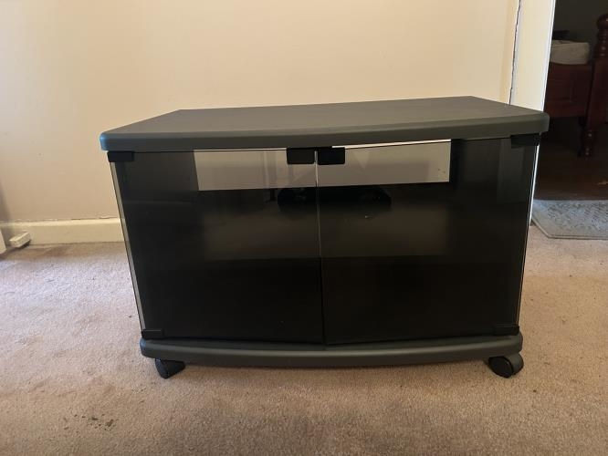 Second-hand TV Stand