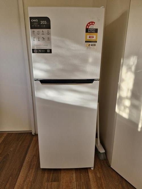 Second-hand Chiq 202L Top Mount Fridge