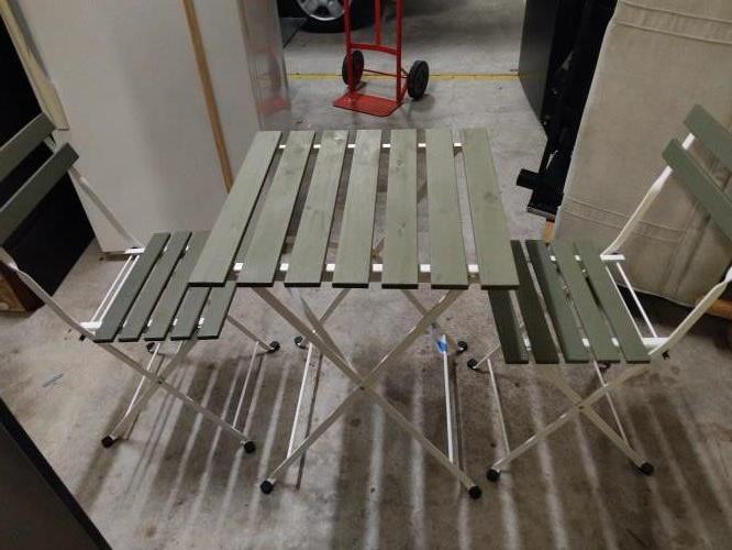 Second-hand Outdoor Table with 2 Chairs